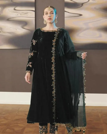 Zafira - Velvet Collection Black